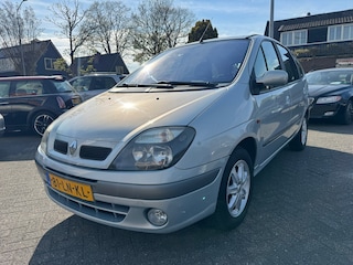 Renault Scénic 2.0-16V Expression Sport 139pk,Apk 10/5/26,Automaat,Trekhaak