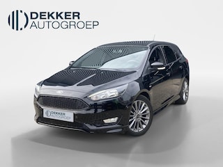 Ford Focus 1.0 Ecoboost 125 pk ST-Line Wagon Navigatie - Apple Carplay/ Android Auto - Active Park Assist - Privacy Glass