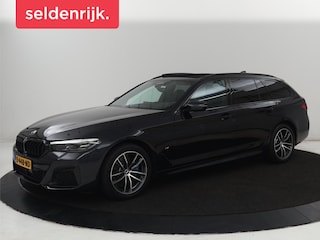 BMW 530e M Sport | Panoramadak | Adaptive cruise | Stoelverwarming | Trekhaak | Alcantara | Head-Up | Camera | Carplay | Sfeerverlichting | Navigatie | Stuurverwarming | PHEV | Plug In