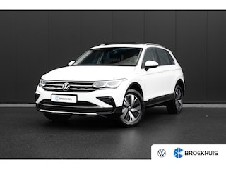 Volkswagen Tiguan 1.4 TSI eHybrid 245PK Elegance | Trekhaak | Panoramadak | Leder | 360 Camera | Stoelen Elektrisch met Geheugen