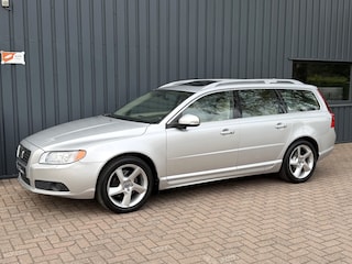 Volvo V70 3.2 Summum YOUNGTIMER!/117.585 KM!/DYNAUDIO!/APK!/