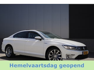 Volkswagen Passat 1.4 TSI GTE 218pk/*Highline*Adaptive/Virtual/Sunroof/Trekh./Leder/18"