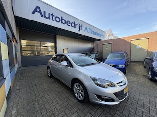 Opel Astra 1.4 Turbo Blitz