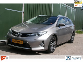 Toyota Auris Touring Sports 1.8 Hybrid Lease+ , AIRCO, NAVIGATIE, PANORAMADAK, CAMERA, STOELVERWARMING