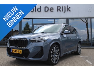 BMW iX1 xDrive30 67 kWh // M Sportpakket
