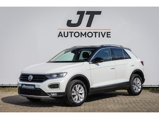 Volkswagen T-Roc 1.5 TSI Sport R afneembare Trekhaak | Stoel\Stuur verwarming | Camera Adaptive cruise | PDC | Carplay | Digitaal cockpit