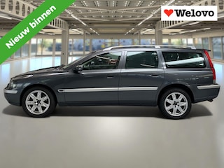 Volvo V70 2.5 T AWD Geartronic Titanium Incl. BTW, Dealer onderhoud, Electr. stoelen, Leder...
