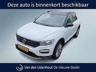 Volkswagen T-Roc 1.5 TSI Style | Trekhaak | Android/Carplay | Camera | Acc | 16"