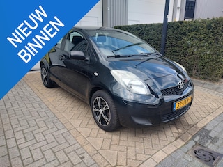 Toyota Yaris 1.0 VVTi Acces Airco
