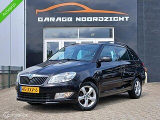 Skoda Fabia Combi 1.2 TSI Greentech Tour / Sportvelgen 15 inch / Airco / Dak Rails / Maandag tot Vrijdag van 9.00 tot 18.00 uur en Zaterdag tot 17.00 uur. Tel: 0553124386