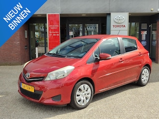 Toyota Yaris 1.3 VVT-i ASPIRATION TREKHAAK CLIMA CRUISE CAMERA EL-RAMEN/SPIEGELS NL-AUTO 1E-EIG