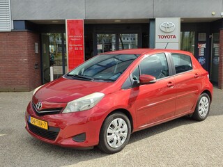 Toyota Yaris 1.3 VVT-i ASPIRATION TREKHAAK CLIMA CRUISE CAMERA EL-RAMEN/SPIEGELS NL-AUTO 1E-EIG