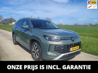 Volkswagen Tayron 1.5 eHybrid electr trekhaak camera 2025 3.732km plug in hybride