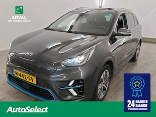 Kia Niro E-Niro 64 kWh 204pk DynamicPlusLine | SOH 100% | Warmtepomp | Half Leder | CarPlay | Keyless | PDC | Camera | LED | ACC | 17"