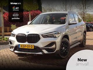 BMW X1 xDrive20i | 4x4 | Carplay | HUD | Trekhk | Camera | 1e Eig. | Ad.Cruise | Dealeronderhouden!