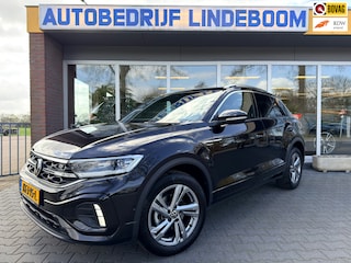 Volkswagen T-Roc 1.5 TSI R-Line Acc, Trekhaak, All Season banden, Camera