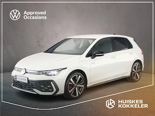 Volkswagen Golf GTE 1.5 TSI eHybrid 272pk DSG Automaat Trekhaak, Adaptive cruise control, LED matrix koplampen, Achteruitrijcamera, Navigatie
