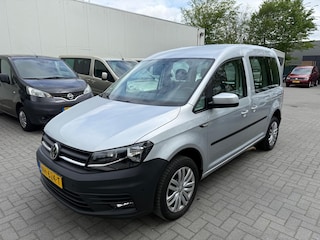 Volkswagen Caddy 1.4 TSI 125pk - Rolstoelauto L1 - Automaat - Bodemverlaging + Lier - Alle opties - NAP - Rolstoelvervoer