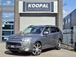 Mitsubishi Outlander 2.0 PHEV instyle | Trekhaak | Volledig Onderhouden