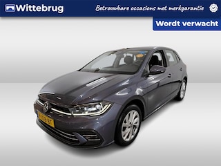Volkswagen Polo 1.0 TSI Style / PARK. SENSOREN/ IQ. LIGHT/ APP CONNECT/ ADAPT. CRUISE/ NAVI/ CLIMA/ 16" LMV