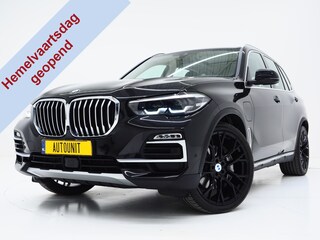 BMW X5 xDrive45e High Executive | Panoramadak | Leder | Trekhaak | Luchtvering | HUD | Camera | Sfeerlicht | Carplay