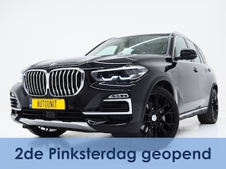 BMW X5 xDrive45e High Executive | Panoramadak | Leder | Trekhaak | Luchtvering | HUD | Camera | Sfeerlicht | Carplay