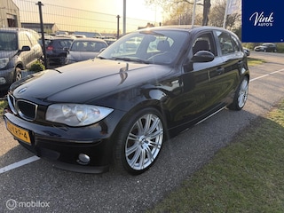 BMW 116i Executive | APK 1-2027 | 5 Deurs | LM Velgen | Airco | Parkeersensoren