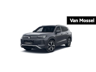 Volkswagen Tayron 1.5 eHybrid Life Edition | #AD | 204pk | Automaat | Stoelverwarming | Stuurwielverwarming | Apple Carplay en Android Auto | Trekhaak inklapbaar |  360 graden camera |