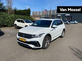 Volkswagen Tiguan 1.5 TSI R-Line Business+ 7p. | 150 PK | Automaat | Trekhaak (Elektronisch Zwenkbaar) | Digital Cockpit PRO | Panorama Dak | Navigatie | Stoel en Stuurverwarming | Harman - Kardon Geluidsysteem | Camera