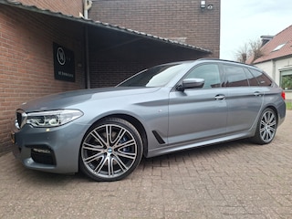 BMW 5-serie Touring 540i xDrive 340PK M-Sport Panoramadak / Apple Carplay / Achteruitrijcamera / Stoelverwarming /