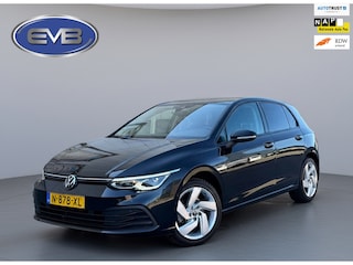 Volkswagen Golf 1.0 eTSI AUTOMAAT Life Business, vele opties, led verlichting,stoel-stuurverwarming, 1 e eigenaar, NL auto met nap