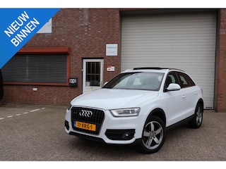 Audi Q3 2.0 TFSI quattro Pro Line Pano 3e eigenaar NAP Xenon Nw koppeling Cruise Leder Navi APK Trekhaak Cruise Airco PDC