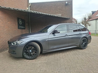 BMW 3-serie Touring 320i M Sport Edition 184PK Auto. Apple Carplay / Navigatie / Keyles Entree / Surround View / Parkeer Sensoren