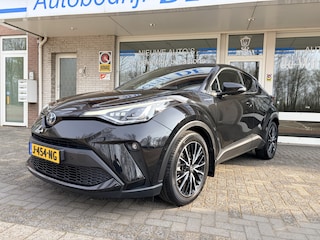 Toyota C-HR 1.8 Hybrid Executive 23.000 K.M. Verw.+in hoogte verst.b. stoelen/Leder stuur+bekl.//Navi Full M./Achteruitrij cam./Park.sens. v+a/Keyless entry+start/Dodehoek detect./Adapt. kopl.+cruisecontr./Audio instal. Premium/18 Inch