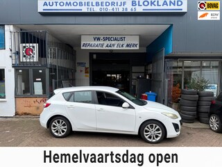 Mazda 3 2.0/ DiSi TS Plus/ Sport/ met Airco, Cruise Control, Stoelverwarming en een ruime APK!!!