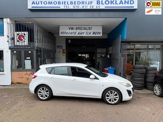 Mazda 3 2.0/ DiSi TS Plus/ Sport/ met Airco, Cruise Control, Stoelverwarming en een ruime APK!!!