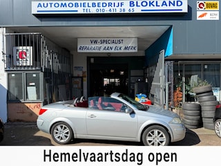 Renault Mégane Coupé-Cabriolet 2.0-16V Privilège Luxe/ Automaat/ met onderhoudshistorie, Airco,Cruise , NAP en een nieuwe APK!!!