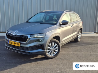 Skoda Karoq 1.5 TSI ACT Business Edition 150 Pk DSG/AUTO | Achteruitrijcamera | Cruise control | NAvigatie | Apple carplay Android auto | Keyless | Stoel/Stuurverwarming | 16"LMV