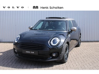 Mini Clubman 1.5 Cooper Classic Business Edition | Panorama dak| Electrisch bedienbare voorstoelen| Extra getint glas| Parkeer camera achter|