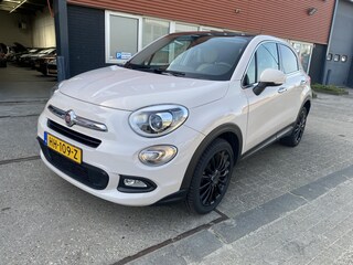 Fiat 500X 1.4 Turbo MultiAir Lounge | Automaat | Bluetooth | Climate Controle | Cruise Controle | Schuif/Panorama dak | Lederen bekleding | Stoelverwarming | Privacy Glass | Radio/DAB/ Multy Media | Car Apple play | Parkeer sensoren |