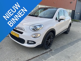 Fiat 500X 1.4 Turbo MultiAir Lounge | Automaat | Bluetooth | Climate Controle | Cruise Controle | Schuif/Panorama dak | Lederen bekleding | Stoelverwarming | Privacy Glass | Radio/DAB/ Multy Media | Car Apple play | Parkeer sensoren |