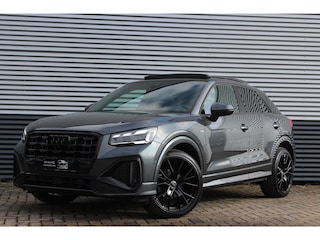 Audi Q2 35 TFSI 3x S-line| Panoramadak | Camera | Black optik | Dodehoek detectie | Adaptive cruise | Elektrische kofferbak