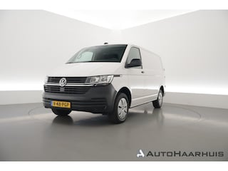 Volkswagen Transporter 2.0 TDI-150pk Automaat | L1H1 | Apple CarPlay & Android Auto | Camera | PDC V+A | Trekhaak | All Season | DAB