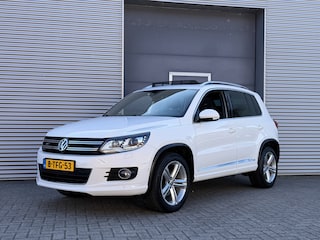Volkswagen Tiguan 1.4 TSI R-Line Edition I Pano.dak I Navi