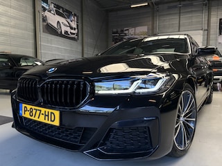 BMW 520i Edition Plus M pakket, Schuifdak, 19inch Sfeerverlichting
