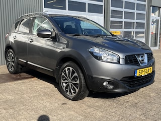 Nissan Qashqai 1.6 Connect Edition Airco Cruise controle Trekhaak 1200kg trekgewicht Panorama dak Achterruitrij camera Navigatiesysteem Telefoonverbinding
