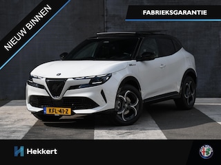 Alfa Romeo Junior Ibrida Sport Speciale 1.2 Turbo Hybrid 145pk Automaat SCHUIF-DAK | ADAPT. CC | DODE HOEK | PDC + CAM. | STOELVERW.