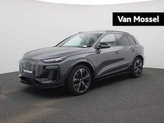 Audi Q6 e-tron First edition quattro 100 kWh l S line l Glazen panoramadak l Adaptive cruise control l Luchtvering l Bang & Olufsen l Elektr. verstelbare voorstoelen l Geheugenfunctie bestuurdersstoel l 360 graden camera l Head-up display l Apple Carplay / Android Auto l MMI-bijrijdersscherm l Rood gespoten remzadels l Exterieurpakket zwart