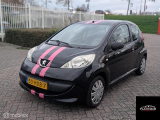 Peugeot 107 1.0-12V Sublime / Leuke uitstraling!