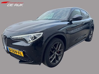 Alfa Romeo Stelvio 2.0 T AWD Super | Leder, Navi, Stoelverw., Climate, Cruise, El. Achterklep | Goed onderhouden | All-season band